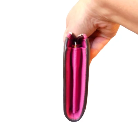 Coach Wallet - Picture 10 of 10